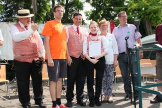 Sophia Vasic wurde das Leistungsabzeichen in Gold (mit Ausgezeichnetem Erfolg) überreicht.