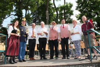 Gruppenfoto auf der Bühne