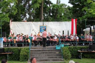 Und der Musikverein Leopoldau ließ es sich auch nicht nehmen, auf der Bühne zu spielen...