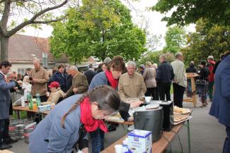 ... das Fest und den angebotenen Kaffee und Kuchen.