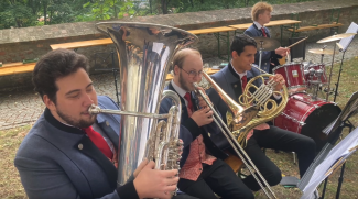 ... nahm sehr gerne ...