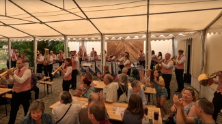 ... auch gerne bei den Nachbarn ...