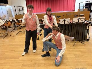 genauso wie die MVL drummers.