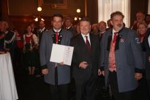 Bürgermeister Ludwig überreichte den Ehrenpreis